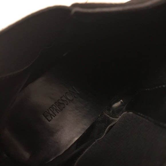 Expression Black Ankle Boots - Picture 7 of 8
